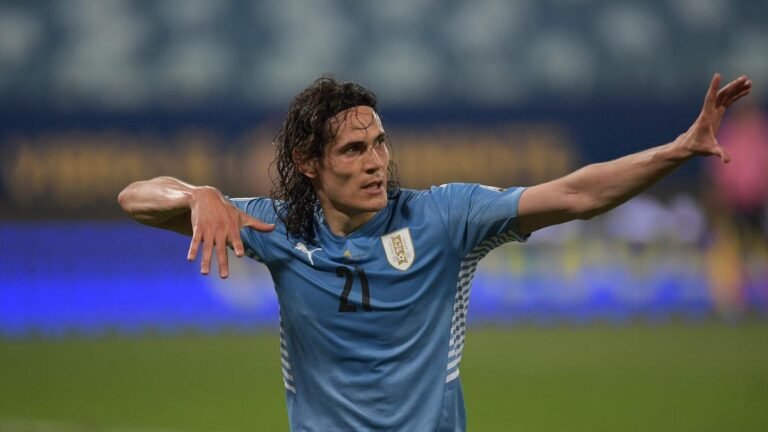 Uruguay’s Cavani retires from international football