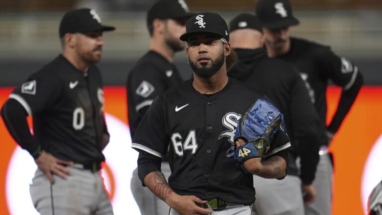 White Sox outright reliever Deivi García to Triple-A Charlotte